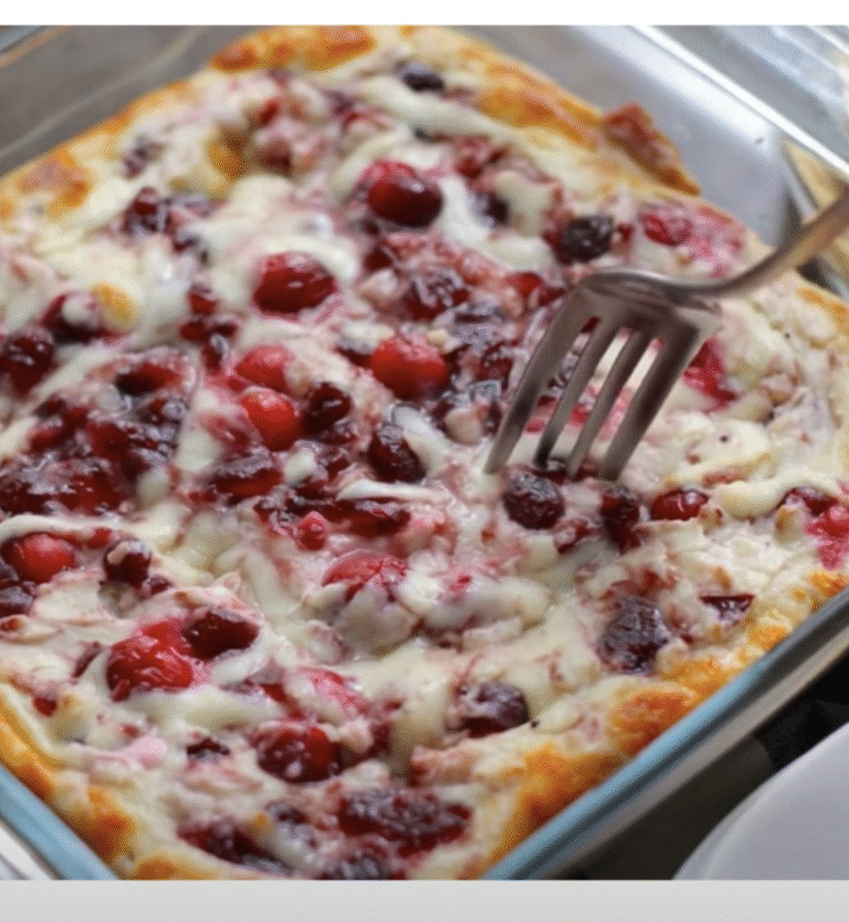 Baked Cranberry Cream Cheese Dip – The Ultimate Festive Appetizer