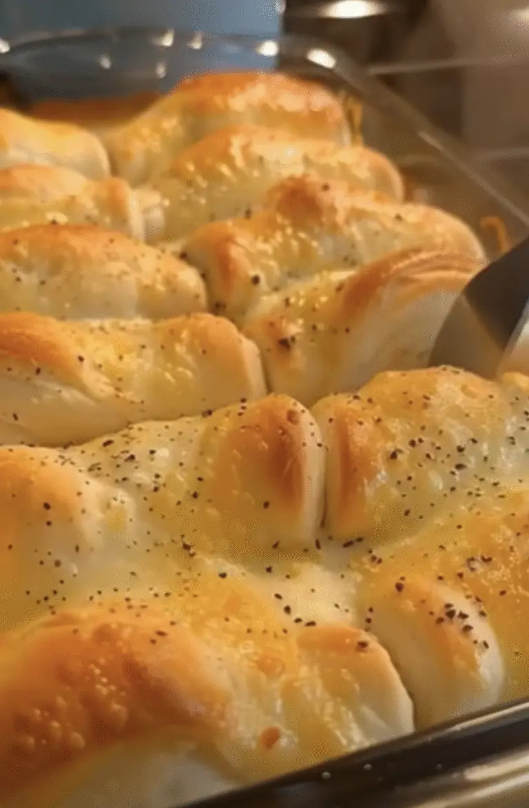 French Onion Chicken Bubble Up That’s Easy, Cheesy, and Perfect for Busy Nights