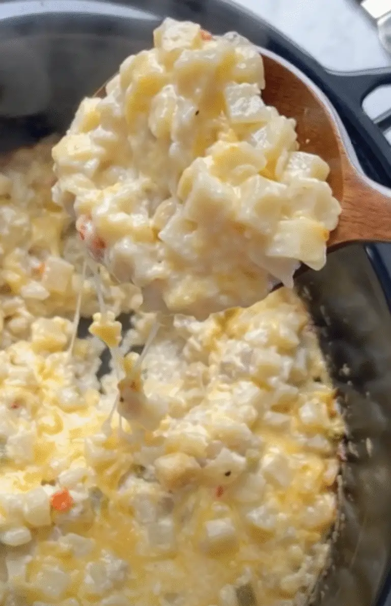 Kentucky Crockpot Potatoes That Are Creamy, Cheesy, and Full of Southern Comfort