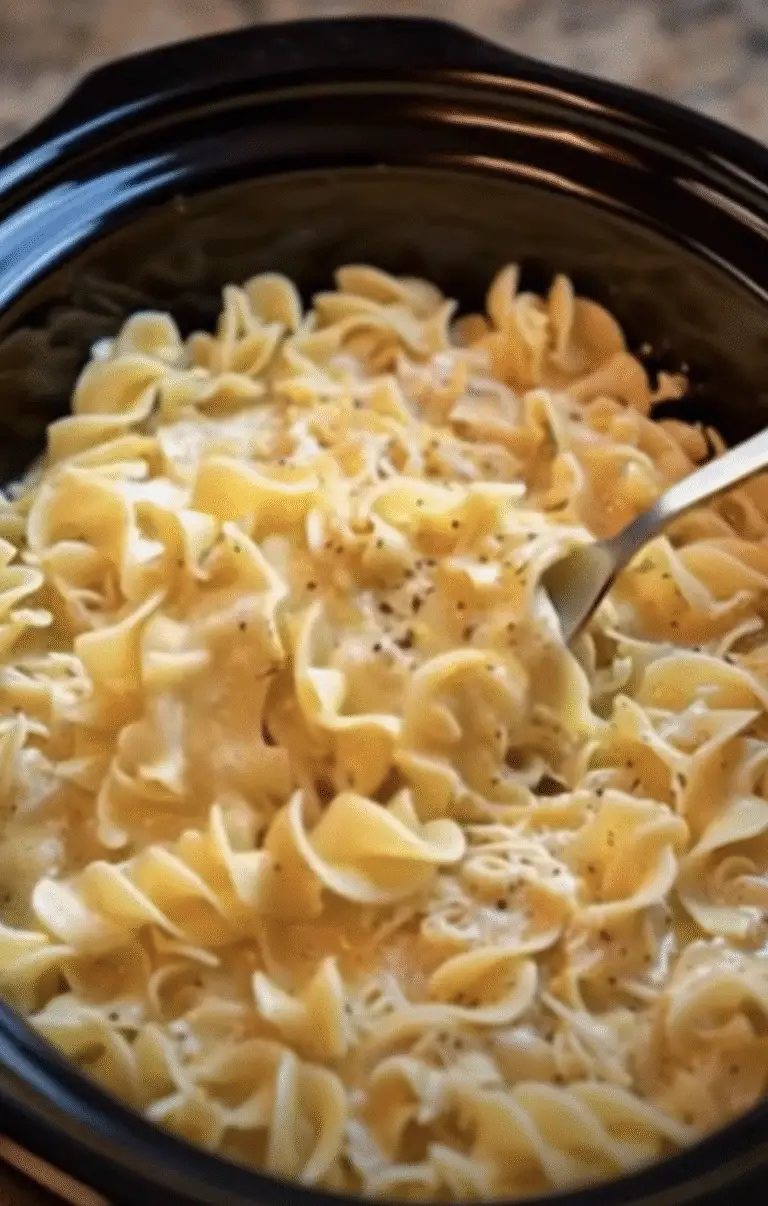 Slow Cooker Amish 3-Ingredient Buttery Noodle Bake – Simple, Cozy & Comforting