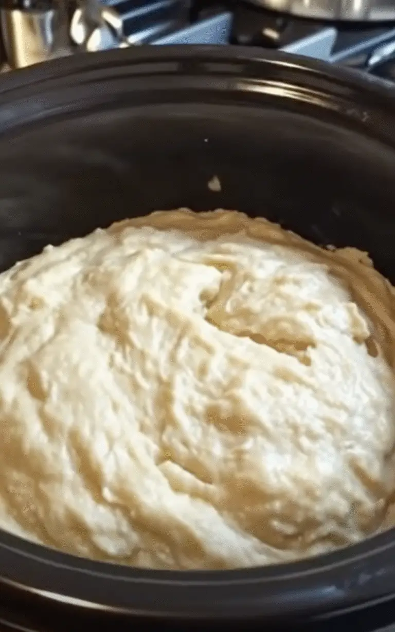 Slow Cooker 2-Ingredient Beer Bread – Easy No-Knead Comfort