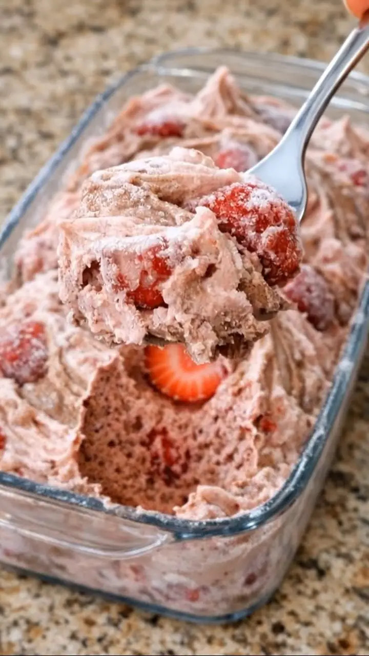 Grandma Jo’s Chocolate Strawberry Freezer Salad That Melts Hearts Instantly