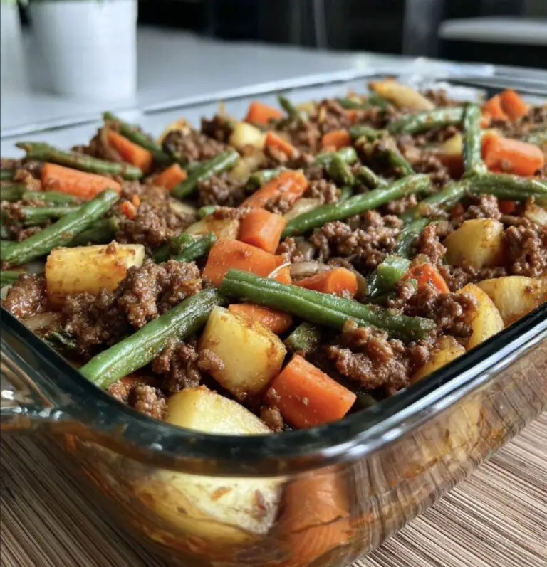 Amish Hearty Beef and Veggie Casserole That’s Warm, Filling, and Comforting