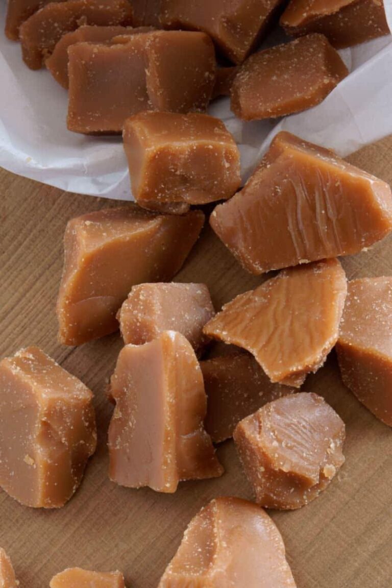 3-Ingredient Keto Candy: The Easiest Low-Carb Sweet Treat