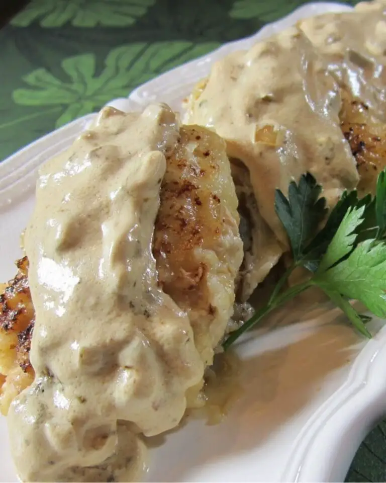 Sinful Sour Cream Chicken That Turns a Simple Skillet Dinner Into Pure Comfort
