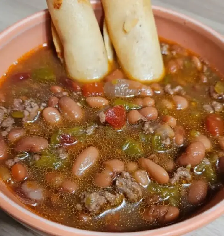 Green Chili Stew With Pinto Beans: Hearty, Smoky & Comforting Southwest Flavor