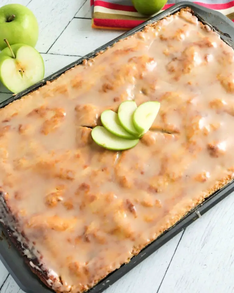 Mom’s Flat Apple Pie with Thin Frosting: A Nostalgic Sweet Classic