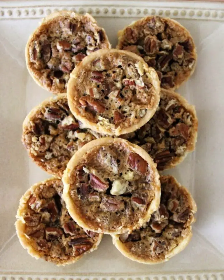 Tiny Pecan Pies Recipe with Buttery Crust and Rich Filling