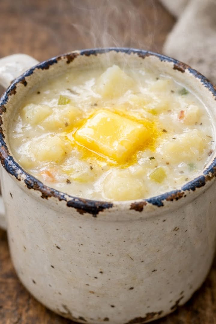 4-Ingredient Old Fashioned Potato Soup: Creamy Budget Comfort Food