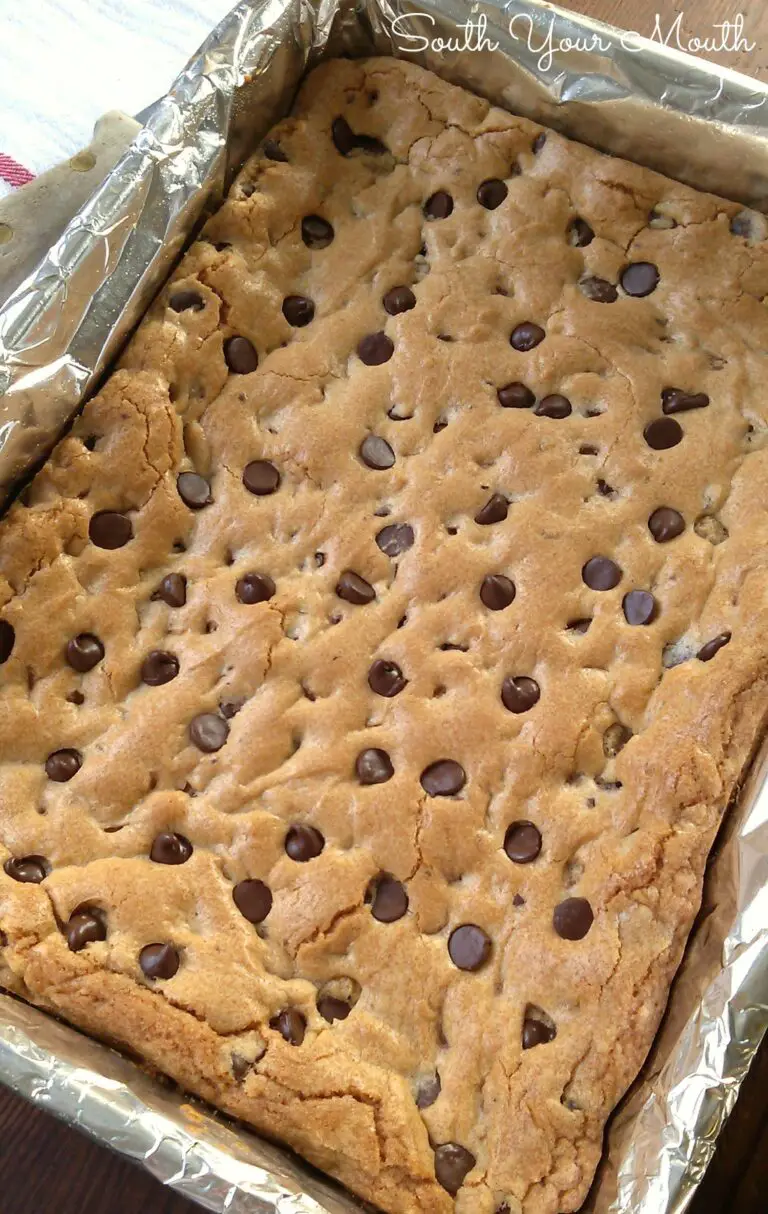 Chewy Chocolate Chip Cookie Bars Recipe for Easy Homemade Cookies