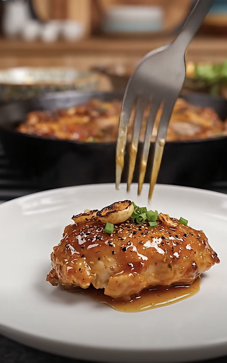 Black Pepper Honey Garlic Chicken Thighs: Sticky, Savory, and Easy