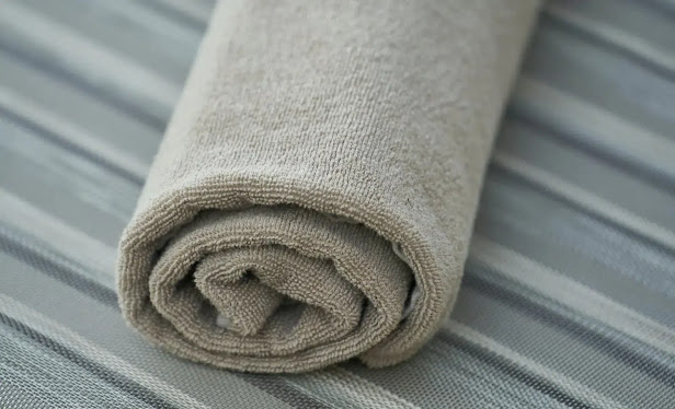 Can You Wash Kitchen and Bath Towels Together? The Practical, Hygienic Guide to Laundry Day