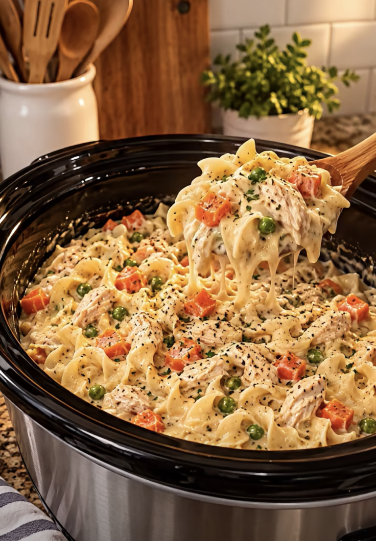 Crockpot Creamy Chicken and Noodles