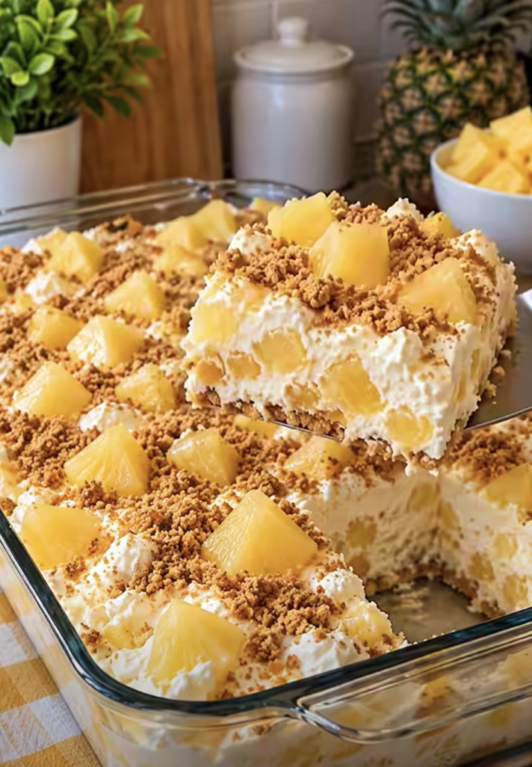 Pineapple Cheesecake Fluff Salad – Easy No-Bake Creamy Dessert