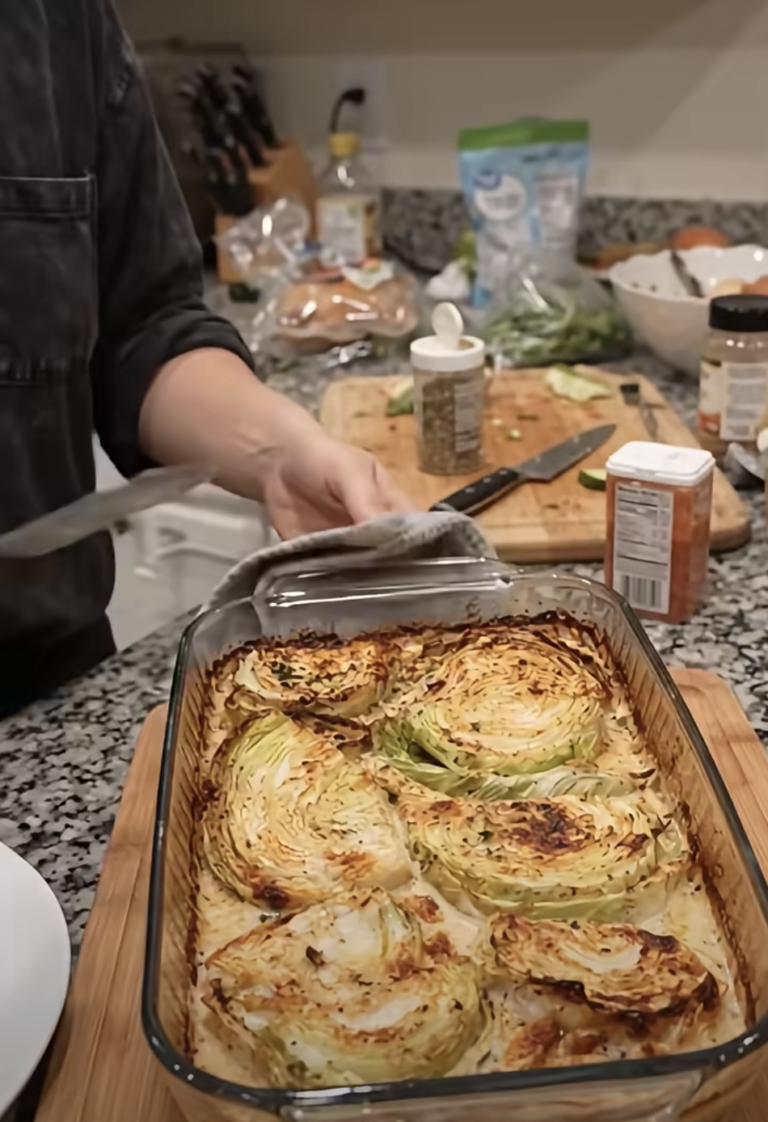 Garlic Butter Cabbage – Easy, Buttery Skillet Recipe in 25 Minutes