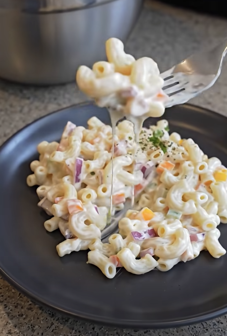 Fresh & Flavorful Pasta Salad – Easy Italian-Style Recipe with Homemade Dressing