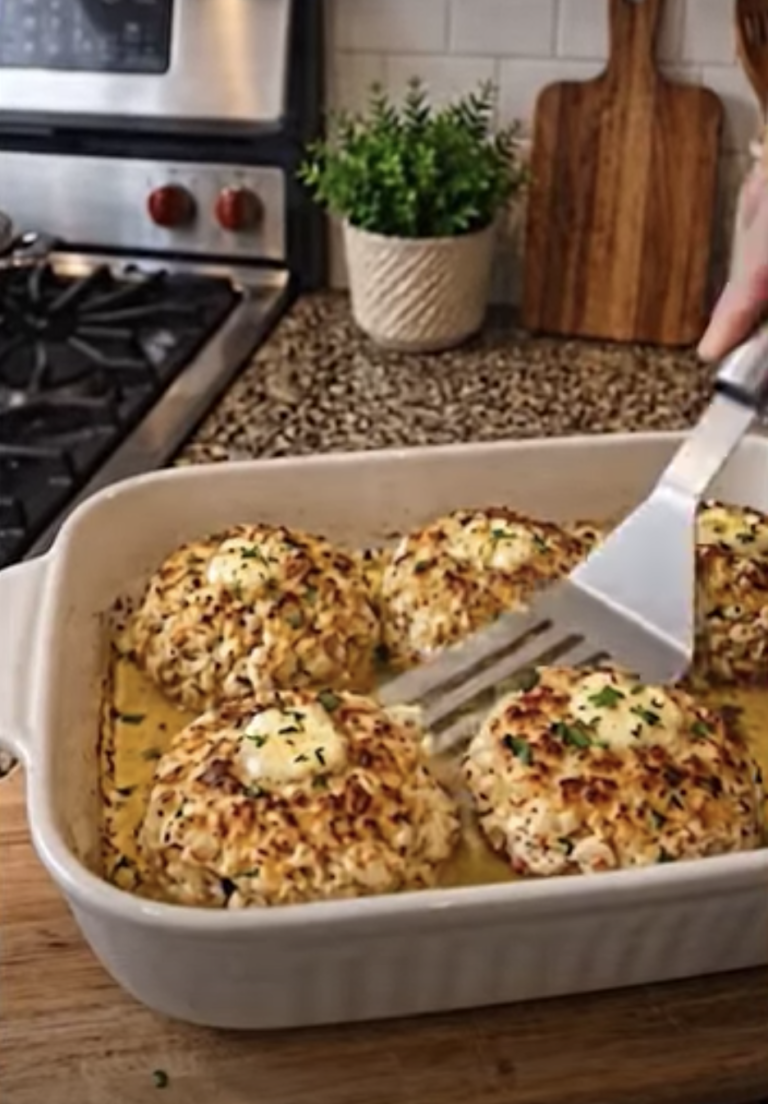 Buttery Baked Crab Cakes – Easy, Golden, and Delicious Seafood Recipe