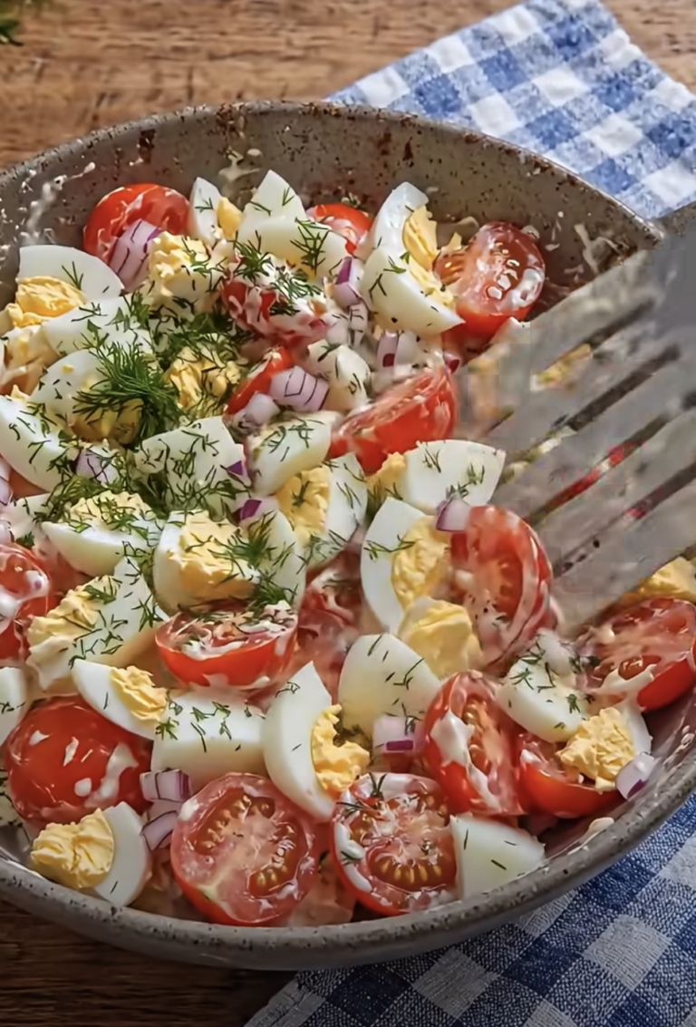 Georgia Tomato Egg Cracker Salad – Easy Southern-Style Creamy Salad