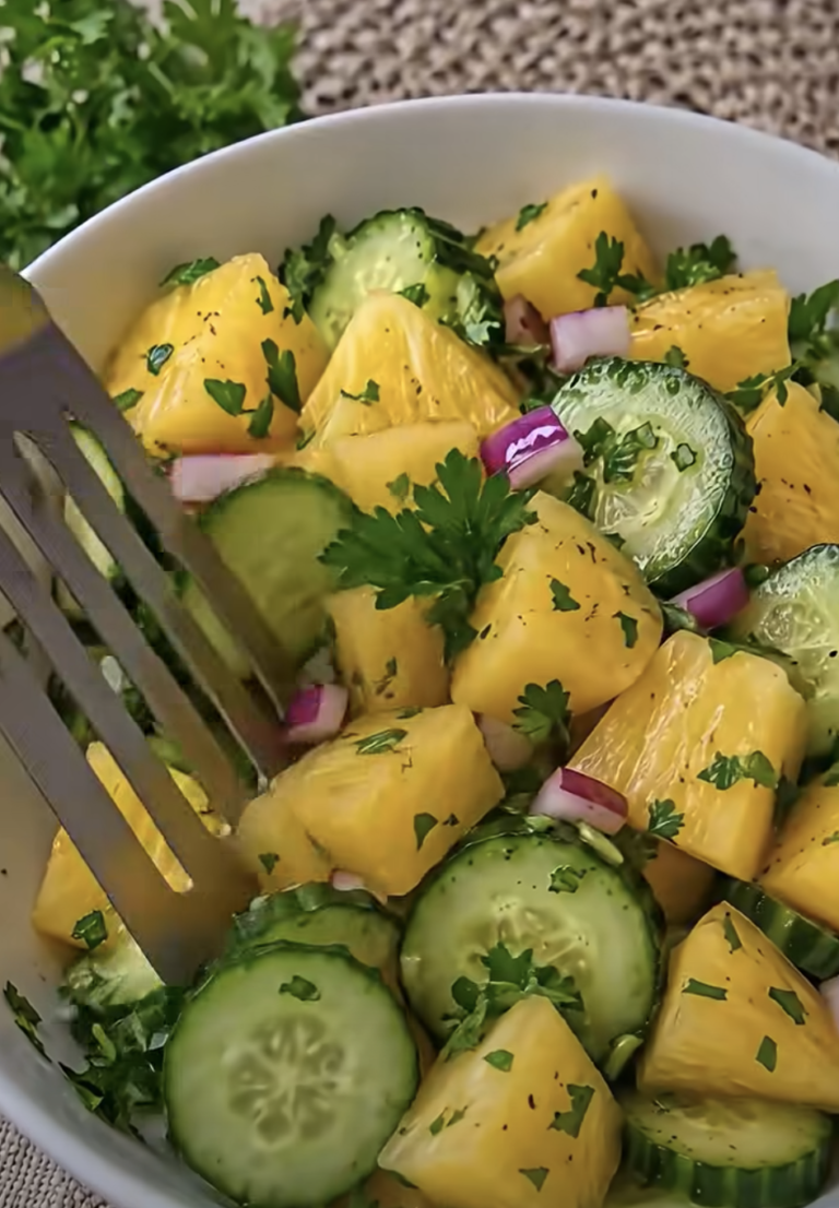 Pineapple Cucumber Salad – Fresh, Juicy, and Refreshing Tropical Side Dish